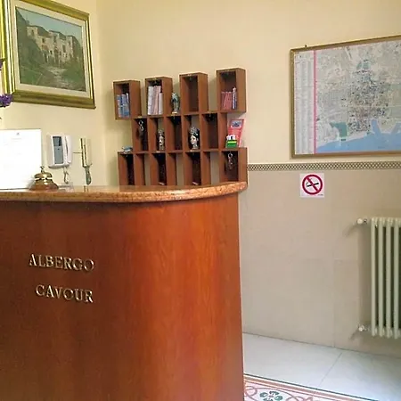 Hotel Cavour *